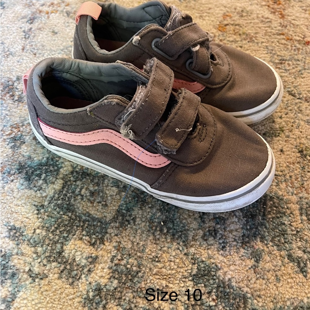 FOUR PAIRS of toddler girls shoes- VGUC